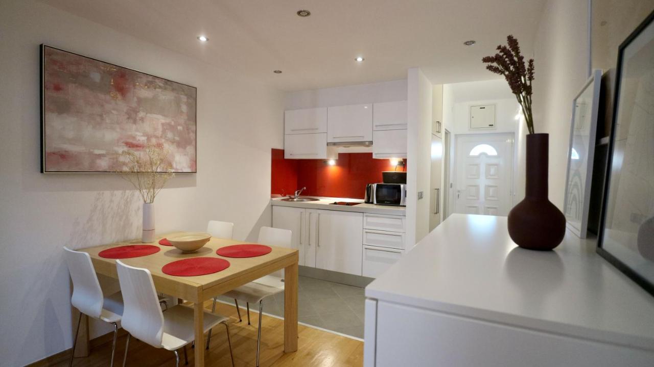 Apartment Ena - Lavica Podstrana Esterno foto