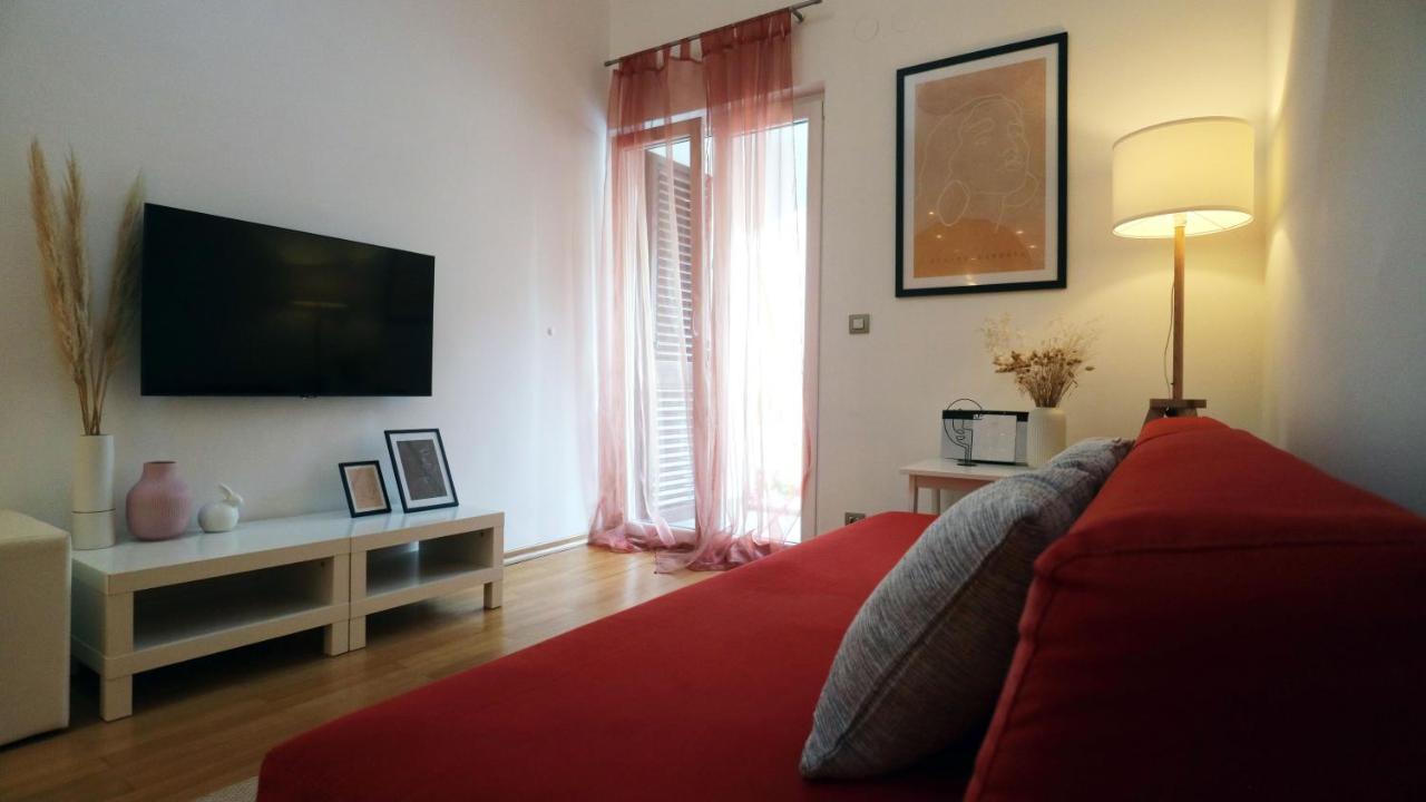 Apartment Ena - Lavica Podstrana Esterno foto