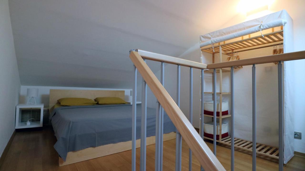 Apartment Ena - Lavica Podstrana Esterno foto