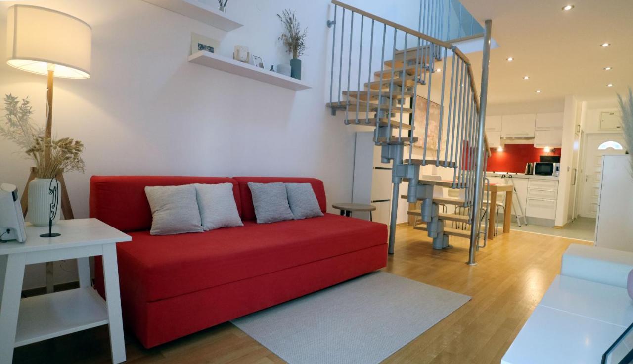 Apartment Ena - Lavica Podstrana Esterno foto